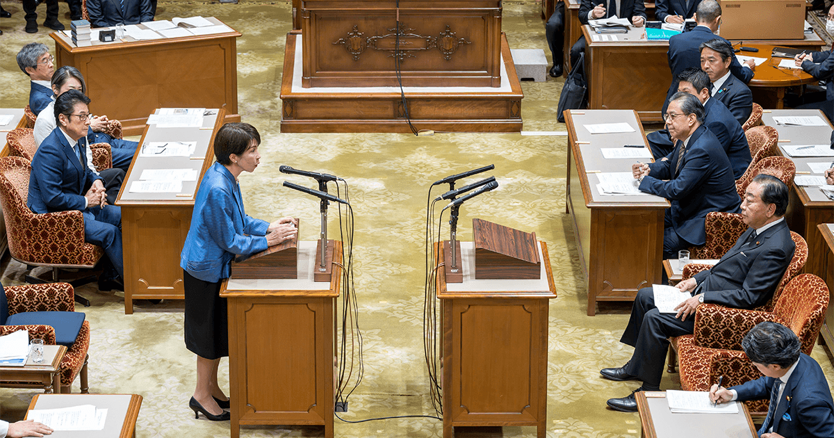 総理就任後初の党首討論が行われた。各党党首に対して、「国益を最大化することが私の責任」と述べ、政権を担う覚悟と信念を示した。