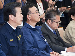 谷垣総裁が国会休会を提起　「閣僚は全力で災害対応を」　与野党党首会談