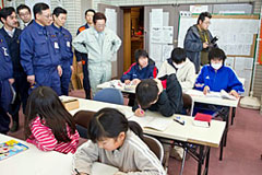 谷垣総裁、東日本巨大地震・津波災害の被災地、宮城・福島両県を訪問