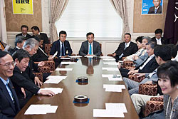 東日本大震災　衆・参に特別委員会設置を　谷垣総裁が役員会で提言