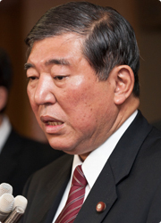 石破茂幹事長