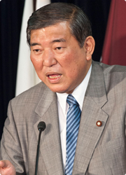 石破茂幹事長