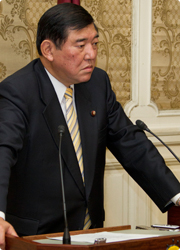 石破茂幹事長