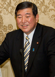 石破茂幹事長