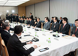国家安全保障会議（日本版NSC）の創設に向け有識者会議を開催　政府