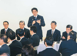 わが党「改正草案」の浸透を　憲法改正推進本部