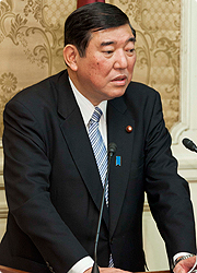 石破茂幹事長