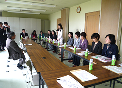東日本大震災被災地視察第３弾、女性局国会議員が宮城県を訪問