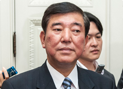 石破茂幹事長