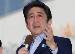 安倍総裁　炎天下でアベノミクスの成果を訴える