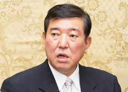 石破茂幹事長