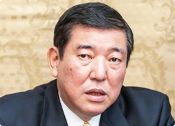 石破茂幹事長