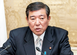 石破茂幹事長