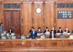 日本版ＮＳＣ法成立　「４大臣会合」を中核に