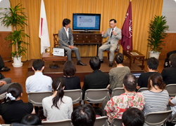 「ツイッター対話集会」を開催　政党として初の試み 谷垣総裁が率直に語る　広報本部