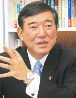 石破茂党安全保障調査会長 石破茂党安全保障調査会長
