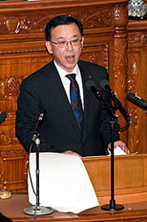 「憲政史上最大の確信犯的公約違反」谷垣禎一総裁が解散・総選挙を迫る 衆院代表質問