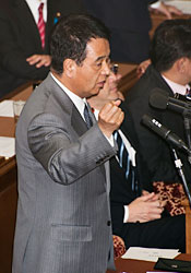 成長戦略について政府の見解質す 塩崎恭久議員と甘利明議員衆院予算委員会