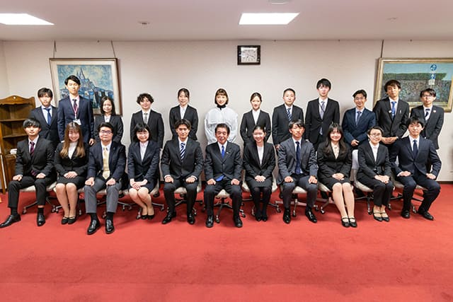 「首都圏第15期インターンシップ」開講式・第1回講座を開催しました(講師:下村 博文 学院長)