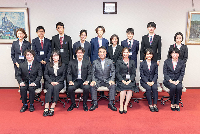 「首都圏第15期インターンシップ」集合研修を開催しました（講師：青山 繁晴 副学院長）