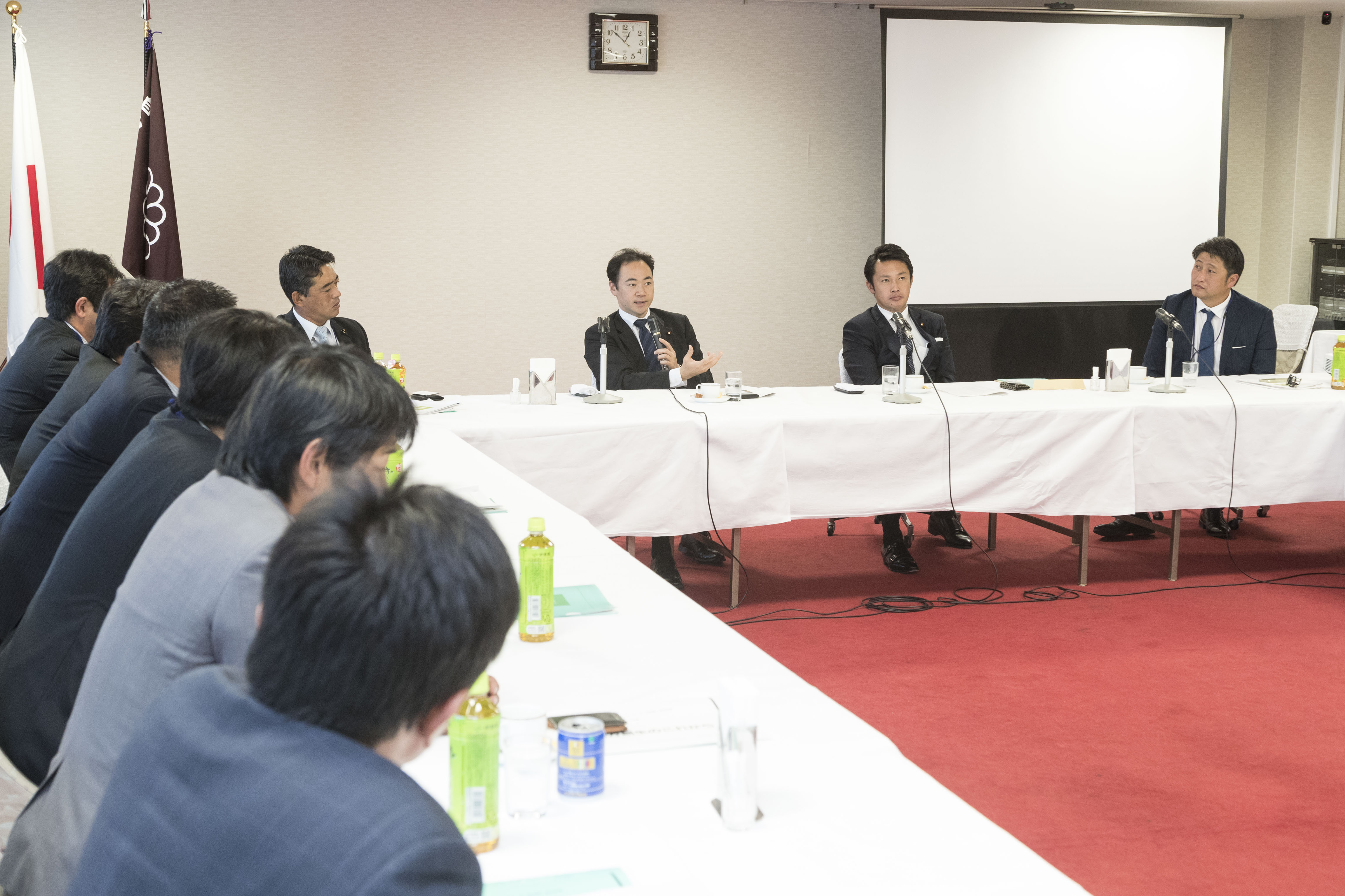 自民党佐賀県連「ニューリーダー育成塾」の東京研修が行われました