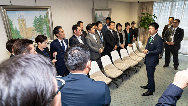 「明日のリーダー育成塾」(熊本県)「ニューリーダー育成塾ひむか」(宮崎県)合同国政視察研修を開催しました(4/4)。