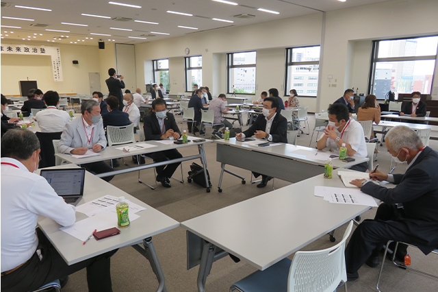 「ふくしま未来政治塾」が開催されました