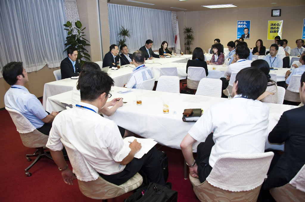 第18回まなびとプロジェクト（講師：世耕弘成参議院議員）を開催しました