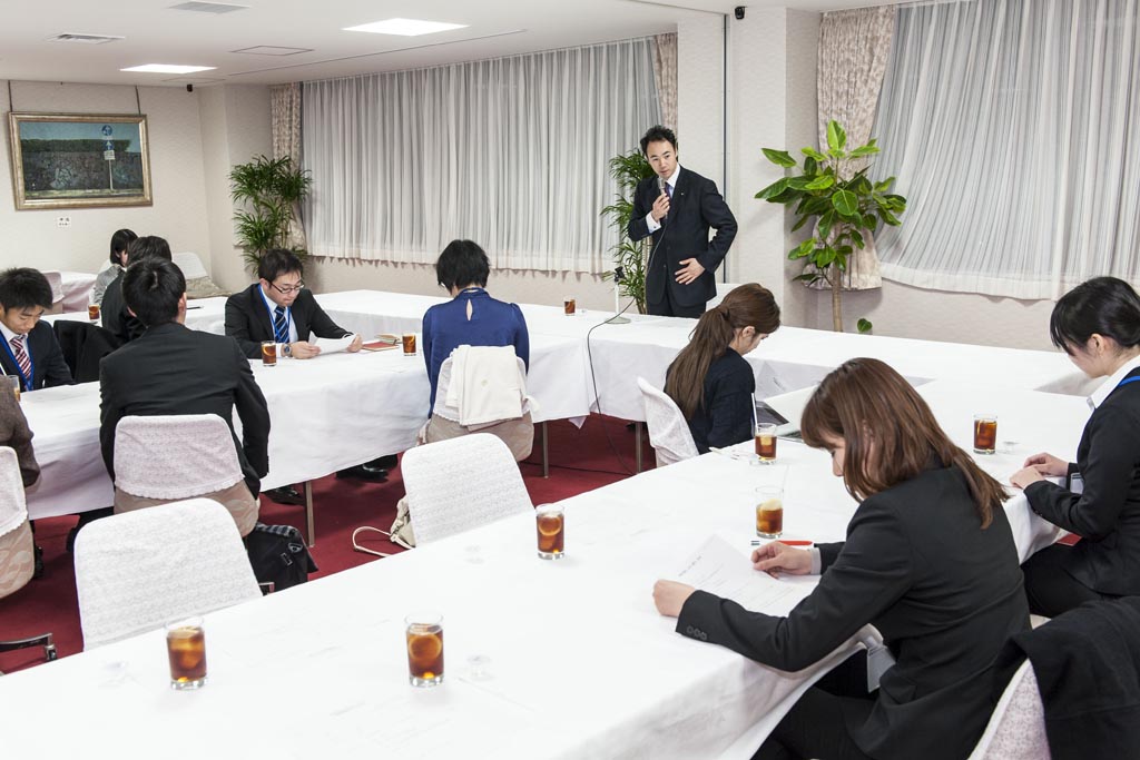 第41回まなびとプロジェクト（講師：鈴木馨祐衆議院議員）を開催しました