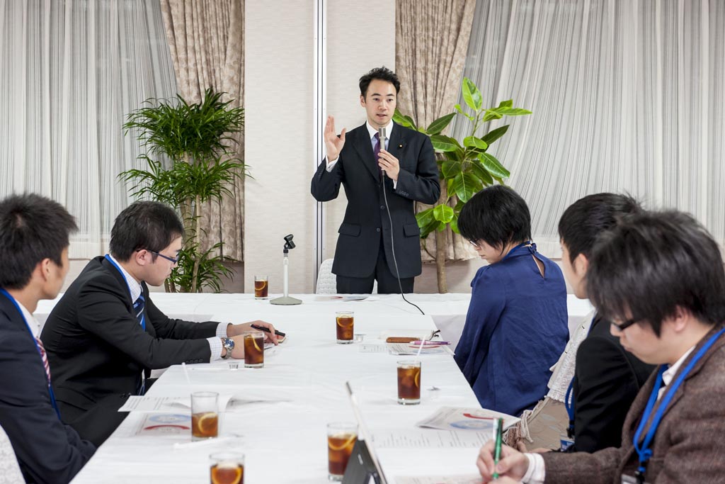 第41回まなびとプロジェクト（講師：鈴木馨祐衆議院議員）を開催しました