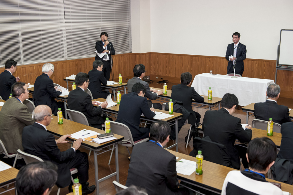 第42回まなびとプロジェクト（講師：河野太郎中央政治大学院長）を開催しました