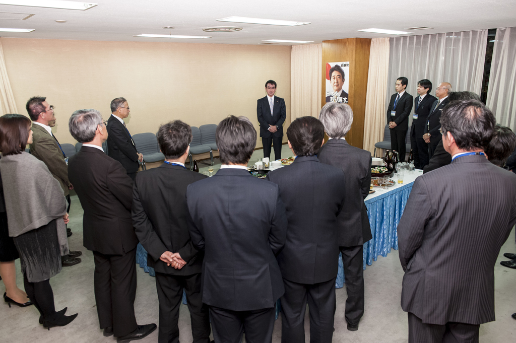 第42回まなびとプロジェクト（講師：河野太郎中央政治大学院長）を開催しました