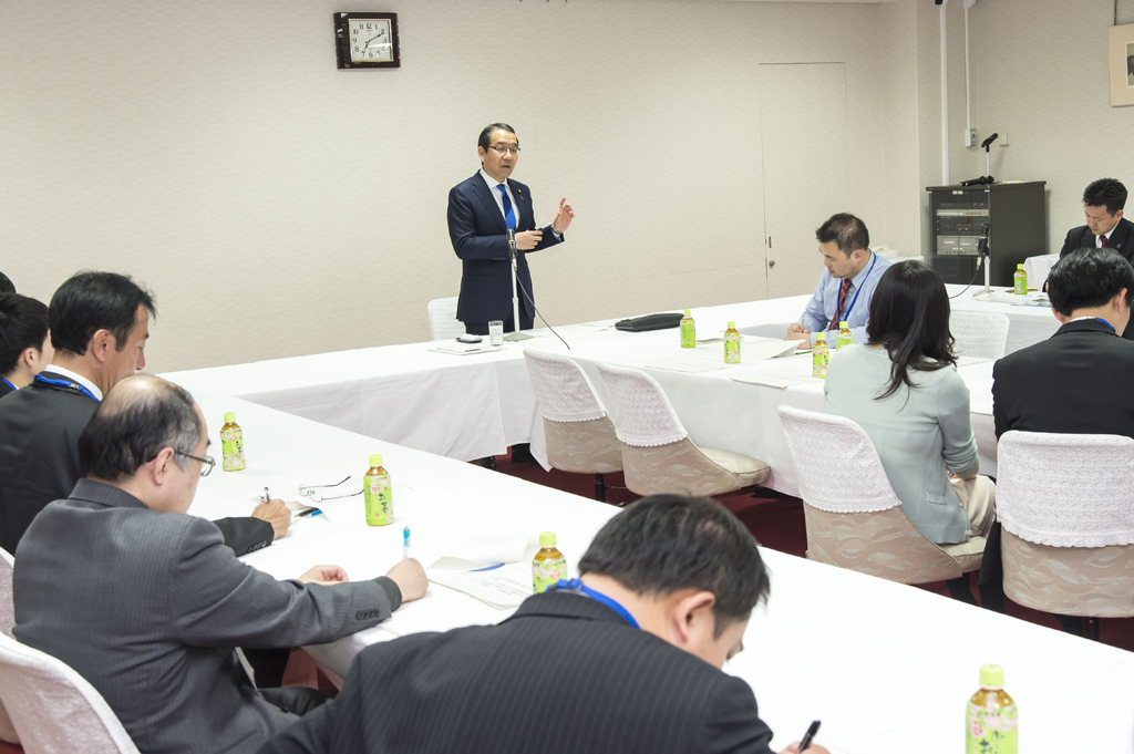 第61回まなびとプロジェクト（講師：越智隆雄衆議院議員）を開催しました。