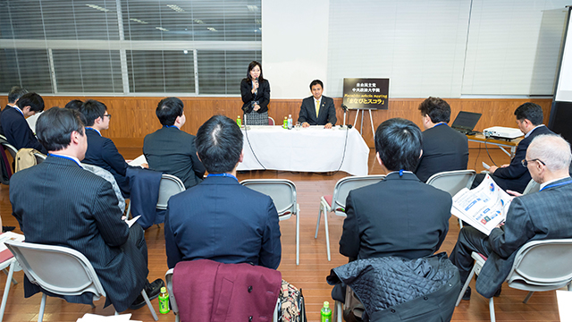 「第42回まなびとスコラ」(講師:武井俊輔 衆議院議員)を開催しました