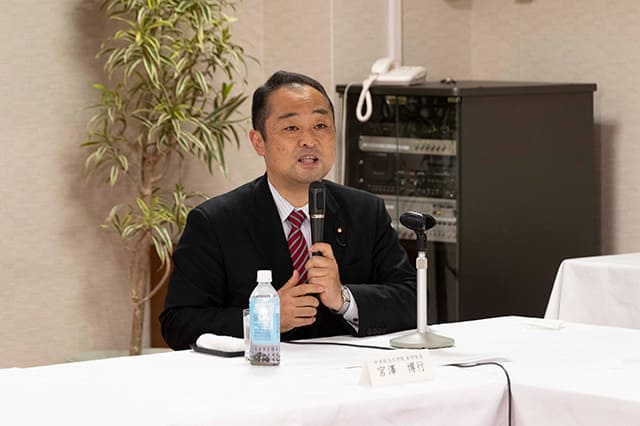 第2期・第3回「まなびと夜間塾」(講師:五百旗頭薫東京大学大学院法学政治学研究科教授「近現代日本の憲法と政治:戦前二大政党から自民党へ」)を開催しました