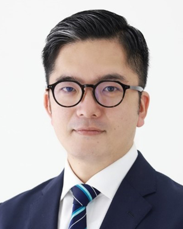 金子 容三