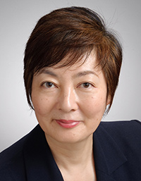 小川 久仁子