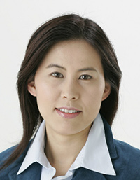 山根 亜希子