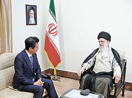 Prime Minister Abe meets with Supreme Leader Ayatollah Khamenei, obtains statement from Iran: "We will not produce, hold, or use nuclear weapons."
