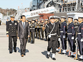 "We will always be with you," says Prime Minister Abe to the Maritime Self-Defense Force departing for the Middle East