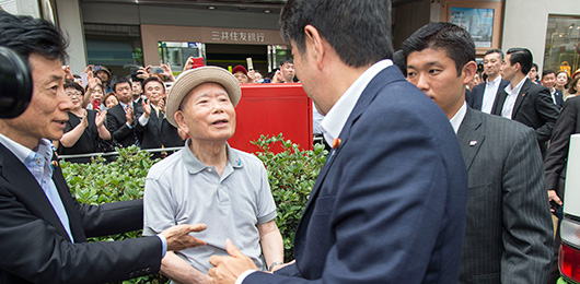 「中小企業対策に全力を尽くす」安倍総裁が神戸で街頭演説