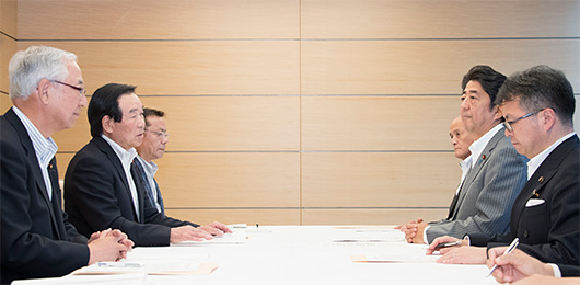 「復興加速化のための第6次提言」を安倍総理に申し入れ