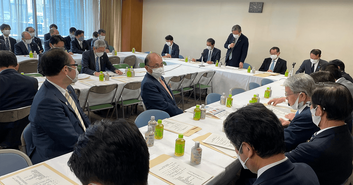 肥料高騰に対策求める声相次ぐ　食料安保検討委員会
