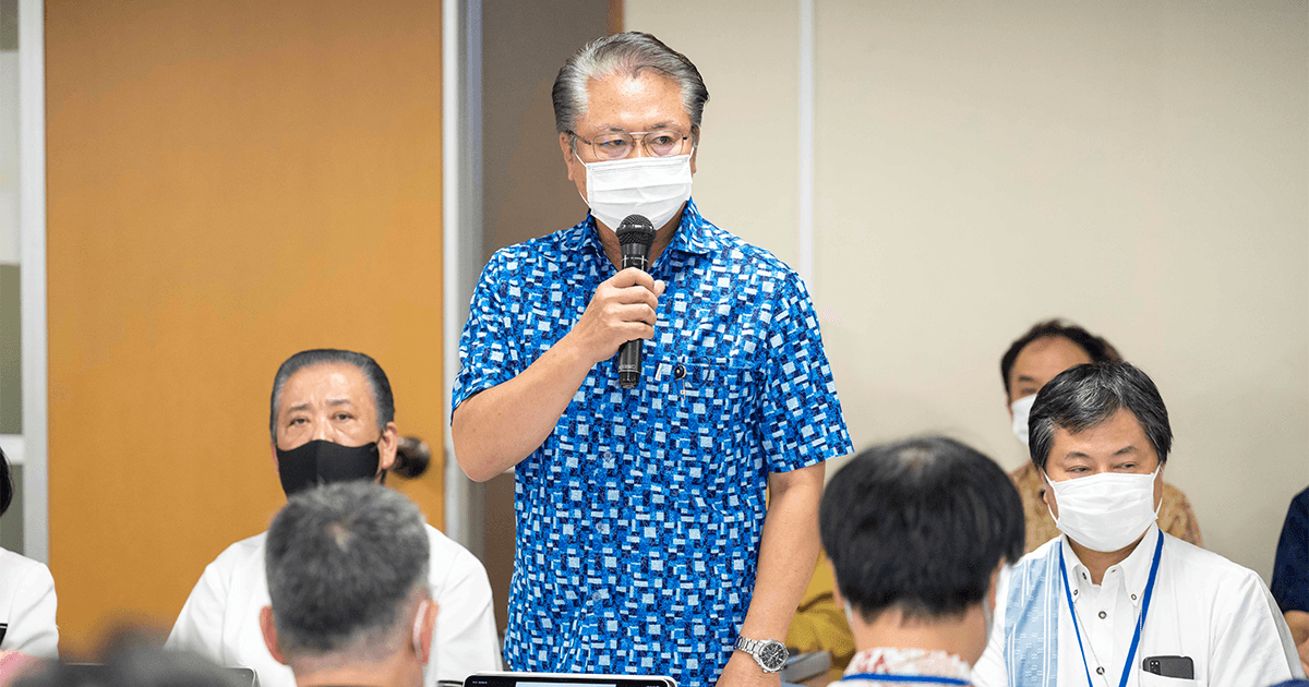 令和5年度沖縄振興予算等について要望する党沖縄県連政務調査会長の座波一県議会議員