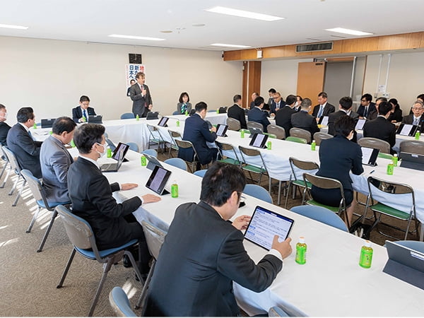 日ウ連携強化、日韓関係改善へ首脳会談報告受ける