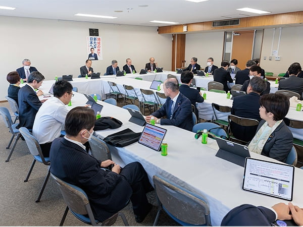 デジタル技術を活用した国土強靱化へ新たな国土強靱化基本計画について議論