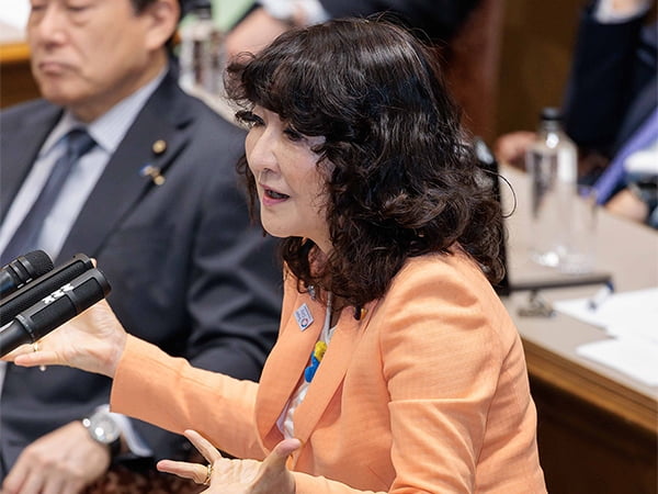 地域経済再生に万全期す片山さつき議員が事業者支援の重要性指摘
