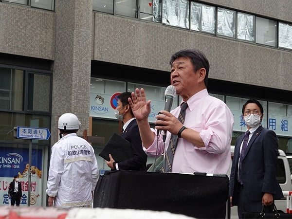 衆参補選勝利へ最後の猛攻茂木敏充幹事長、大分、和歌山、山口を遊説