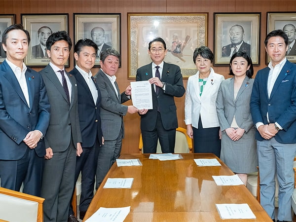 女性議員の育成、登用に関する基本計画を策定