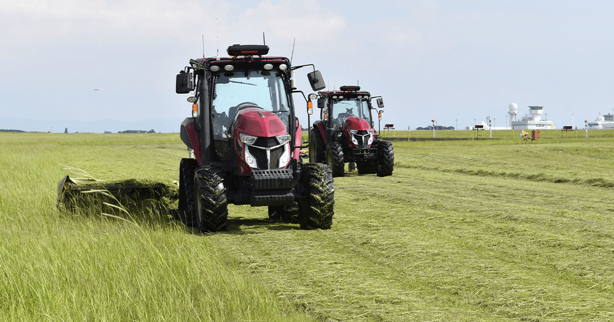 連載シリーズ　新しい資本主義の「扉」第36回　自動運転トラクターで空港の草刈り等を省力化
